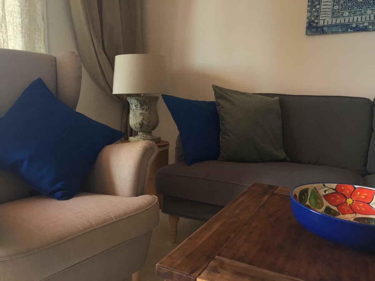 Madre Mia Apartment カサーレス エクステリア 写真
